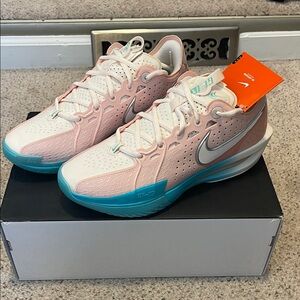Nike GT Cut 3 EP men’s basketball shoes. Never worn.